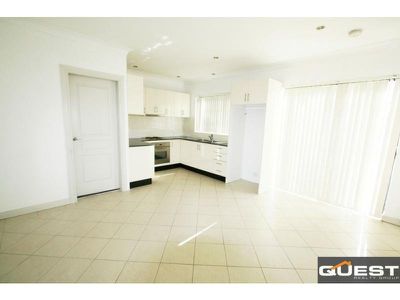 FLAT / 24 Chapel Road, Bankstown