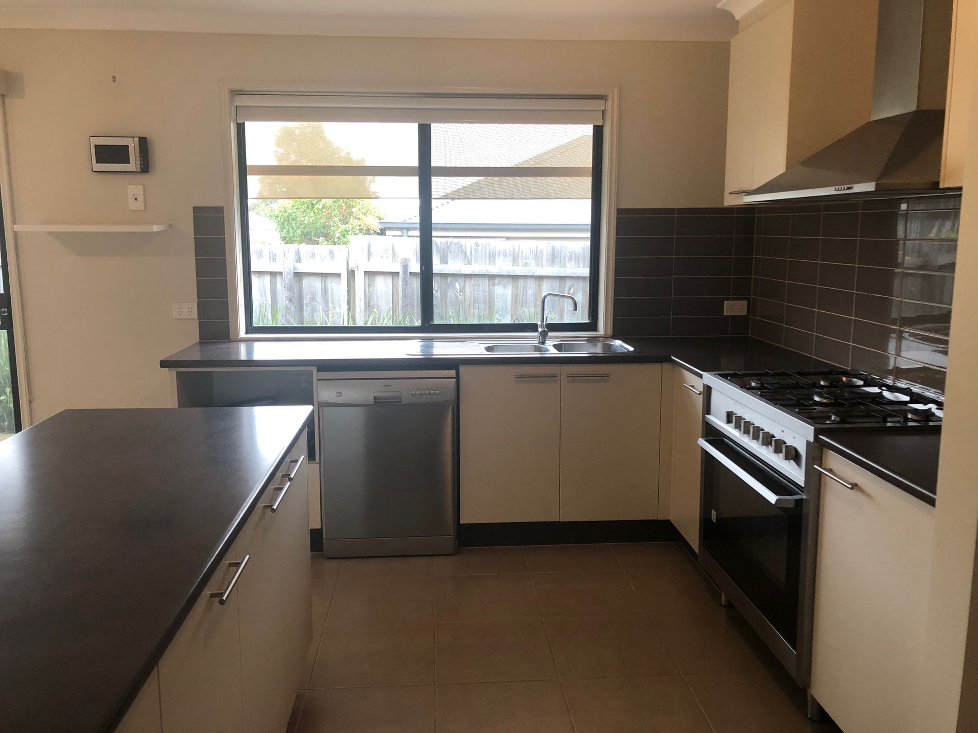 19 Pickworth Drive, Leopold