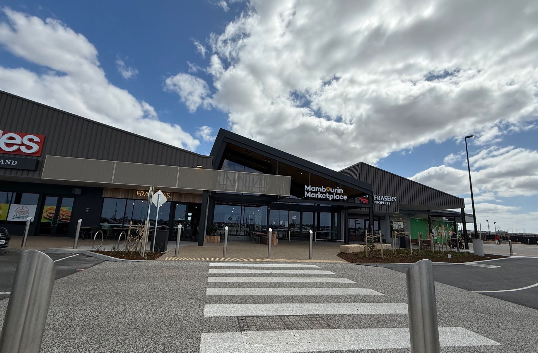 14 Yard St, Mambourin