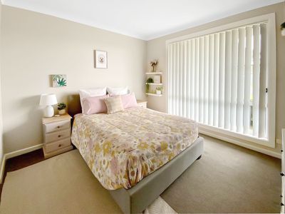 2 John Girdham Place, Forbes