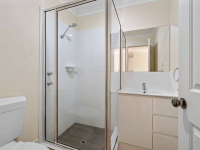 6 / 10 Great Eastern Highway, Somerville