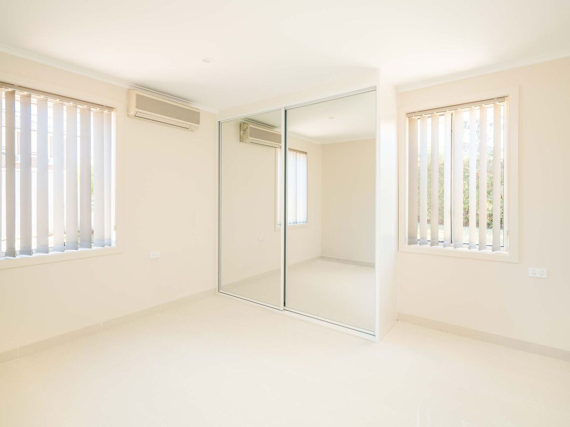 90 South Liverpool Road, Heckenberg