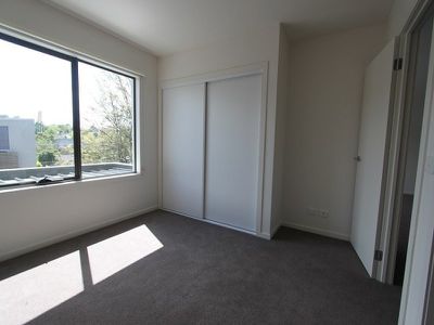25 / 9-11 Browns Avenue, Ringwood