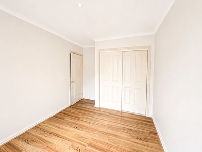 2 / 96 Thames Boulevard, Werribee