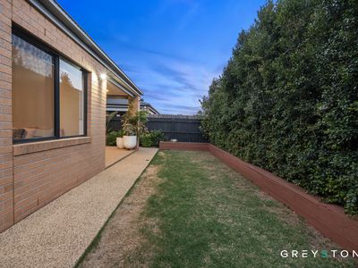 18 Cascade Drive, Aintree