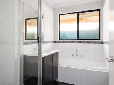 346B Piccadilly Street, West Lamington