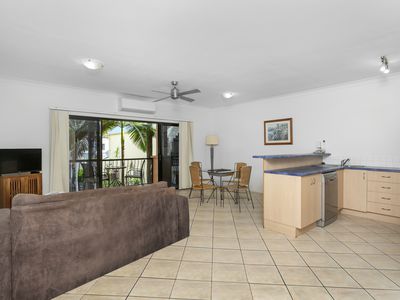 5 / 253-255 Lake Street, Cairns North