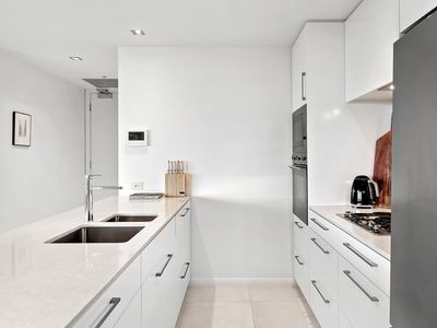 1005 / 480 St Kilda Road, Melbourne