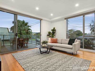 3 / 240 Hyde Street, Yarraville