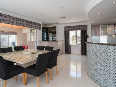 50 Maldives Drive, Hillarys