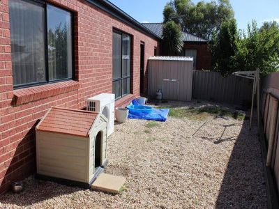 2 / 8B Elwood Street, Golden Square
