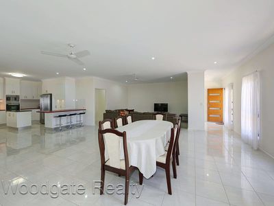 6 Driftwood Pl, Woodgate