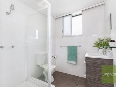15 / 1 Burke Street, North Ward