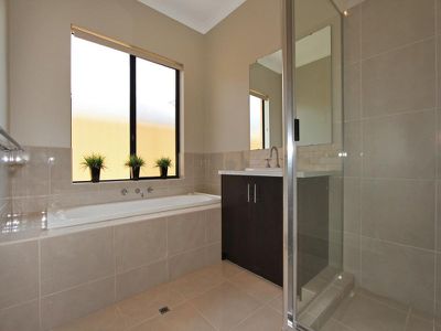 2 Riseberry Way, Kalgoorlie