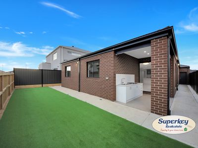8 Tolhurst Street, Tarneit