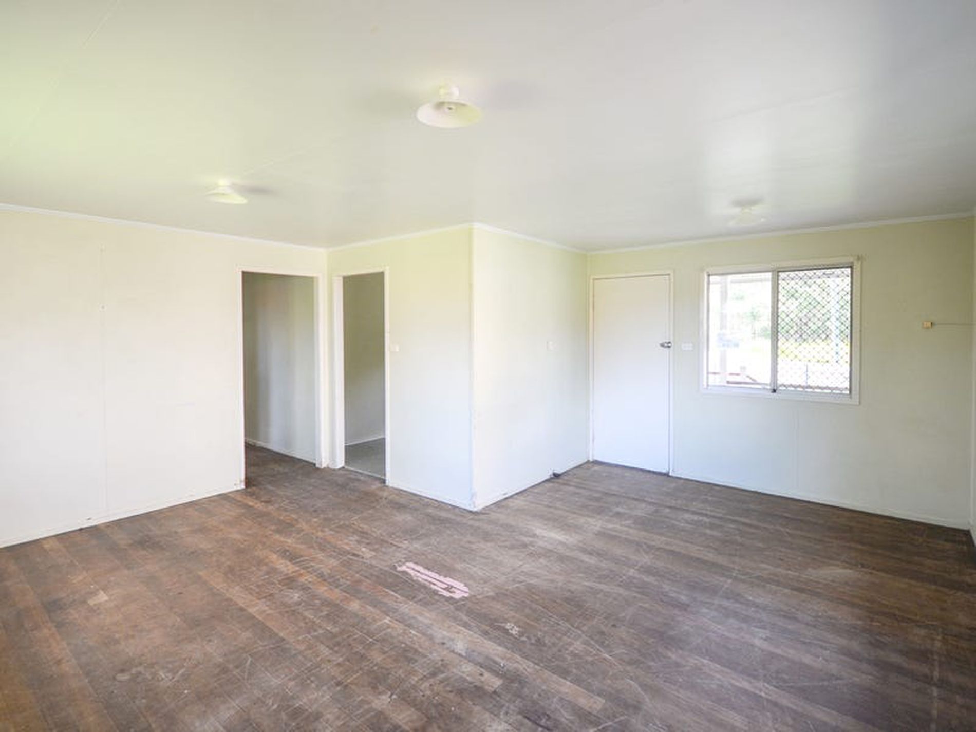 85 Redbank Plains Road, Goodna