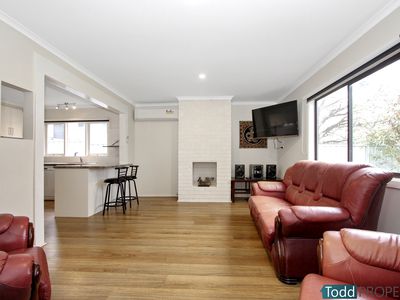 7 Clouston Court, Heathcote
