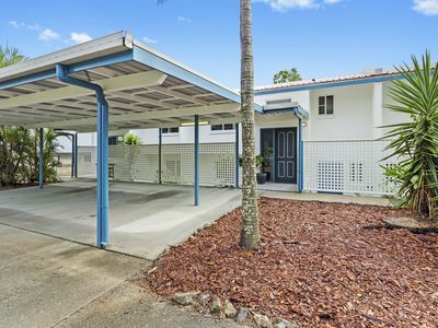 2 / 15 Tropic Road, Cannonvale