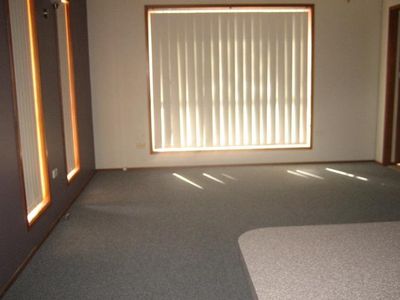 1 / 6 Badgery Street, Albion Park