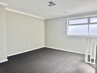 2 Semolina Street, Manor Lakes