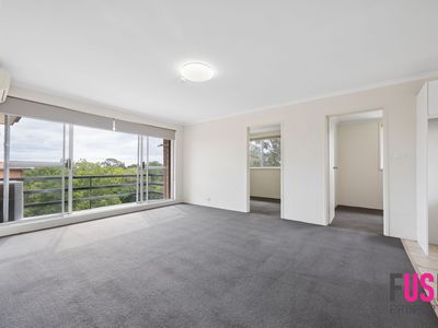 3 / 102 Henderson Road, Crestwood