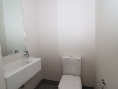 369B Queen Street, Auckland Central