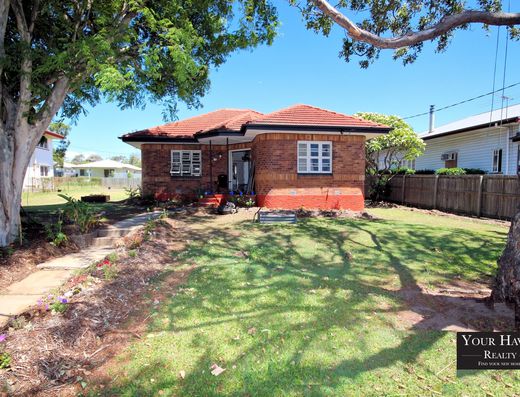 Lowset Brick - Two Bedroom Home!