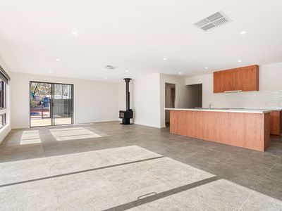 192 DRAPERS ROAD, Wodonga