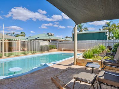 4 Galbraith Street, Somerville