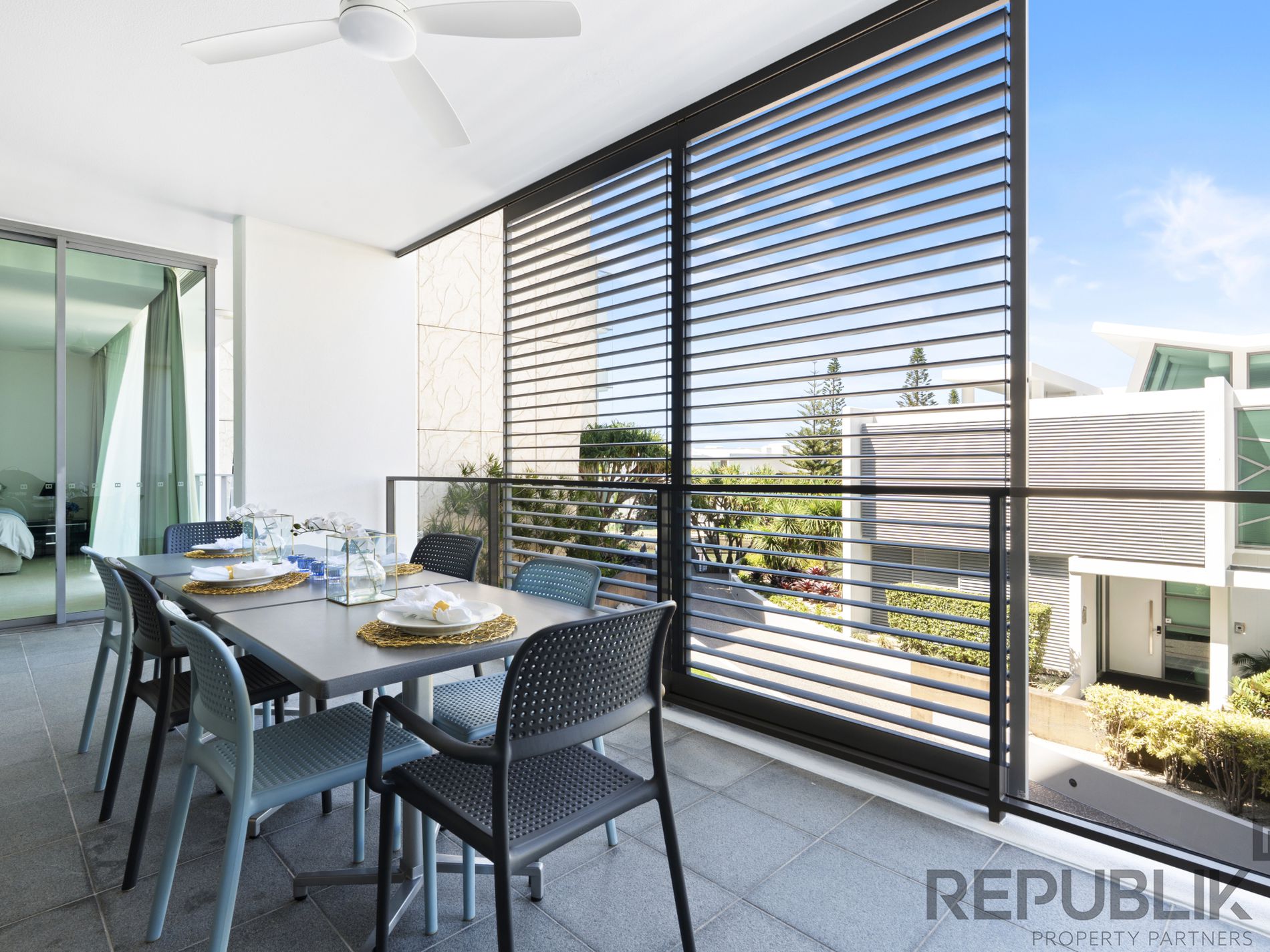 2205 / 2 Ephraim Island Parade, Paradise Point