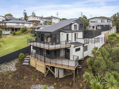 54A Awaroa Road, Sunnyvale