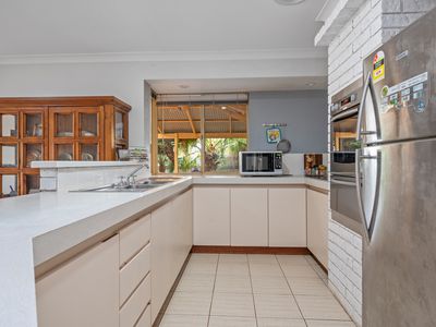 2 Montgomery Lane, Hannans