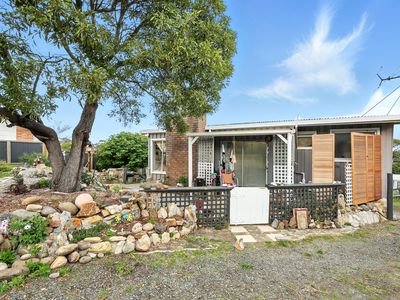 11 Moonar Street, Carlton