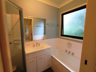 102 Moss Vale Road, Kangaroo Valley
