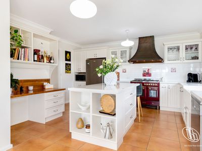 11 Hillcrest Avenue, North Narooma