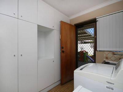 2 Travers Way, Swan View