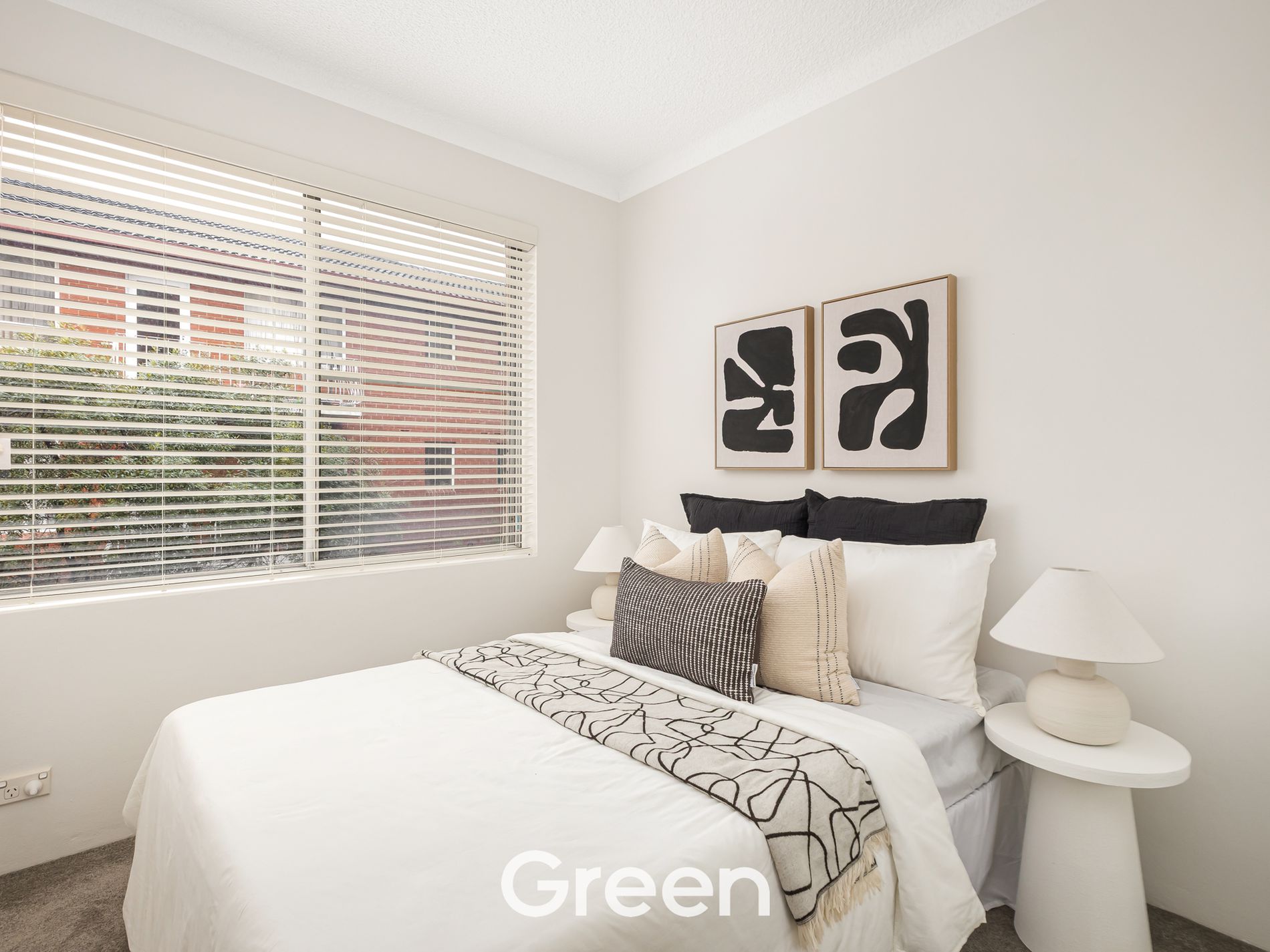 1 / 33 Meadow Crescent, Meadowbank