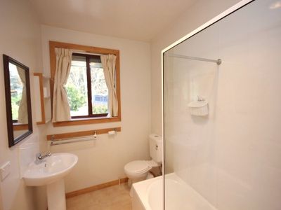 2 Crooked Tree Court, Nicholls Rivulet