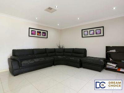 67 Viceroy Avenue, The Ponds