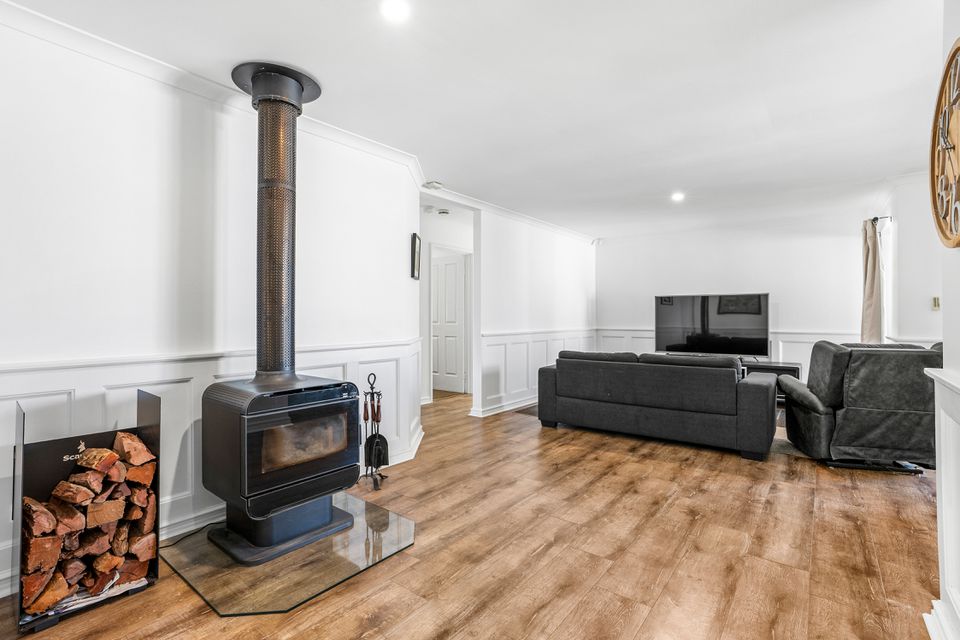 24 MANLY CRESCENT, Warnbro