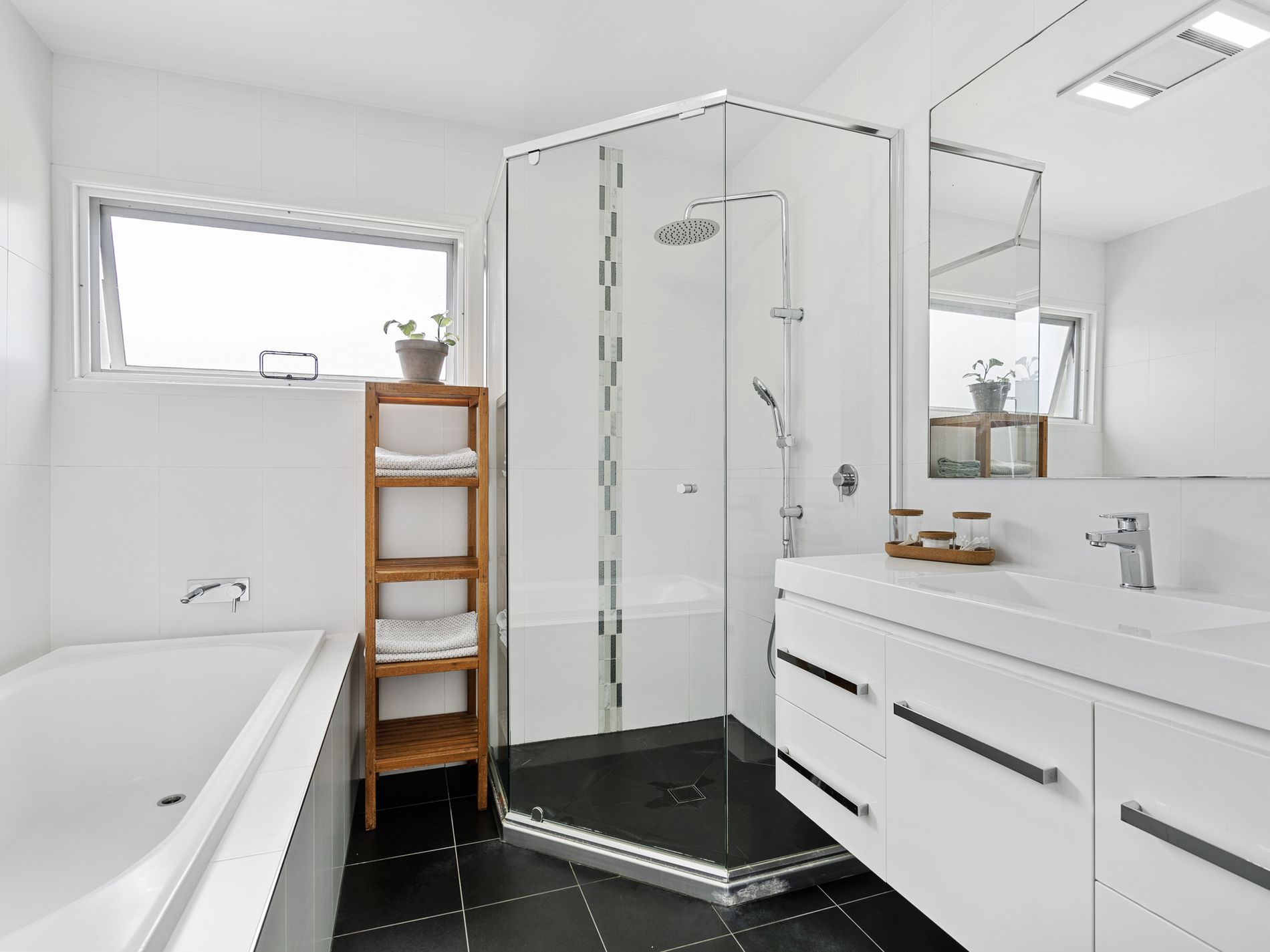 69 Tallebudgera Drive, Palm Beach