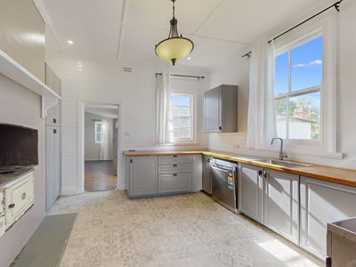 49 - 51 KING GEORGE V AVENUE, Merriwa