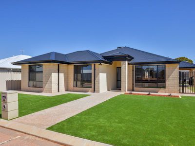 10 Tiru Close, Karlkurla