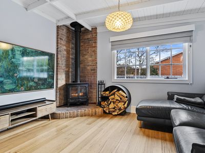 4 Charles Street, Cygnet