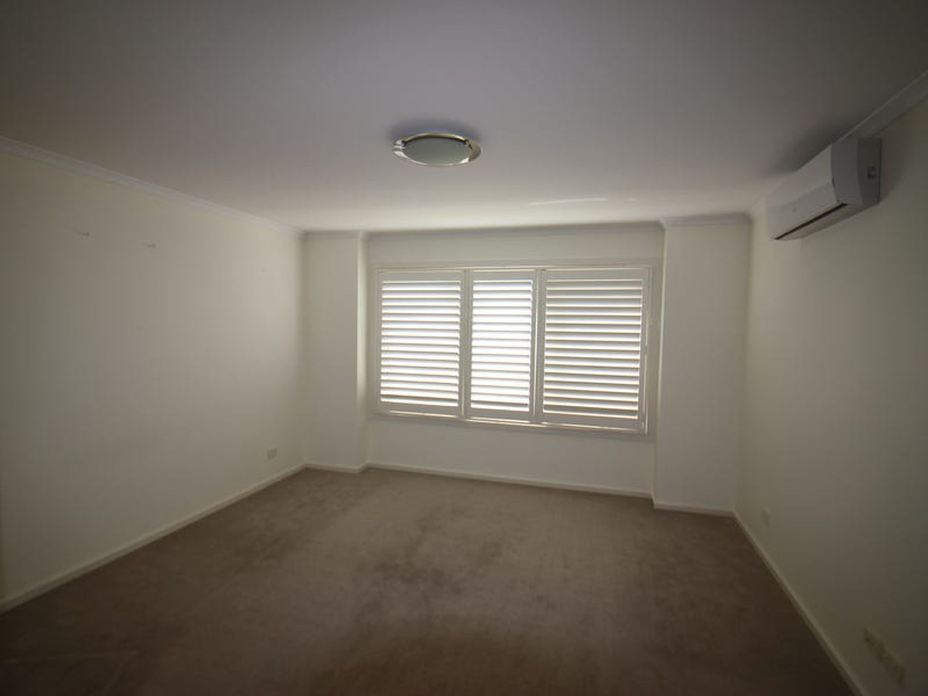 1 / 27 Roxby Street, Manifold Heights