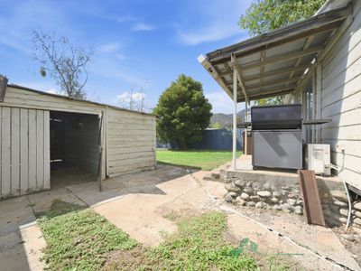 37 Freeburgh Avenue, Mount Beauty