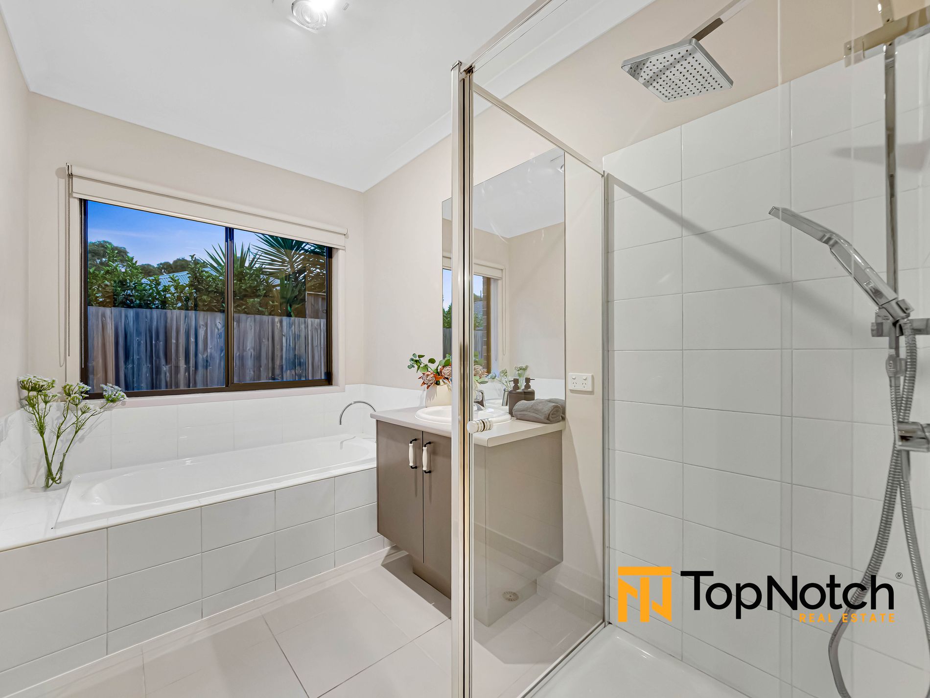 18 Sanctum Circuit, Doreen