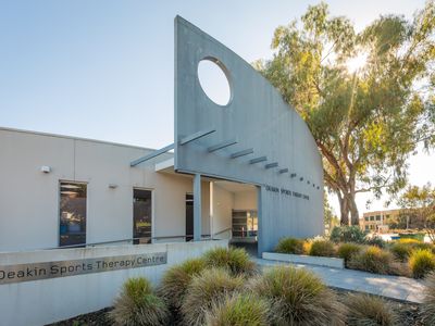 6 / 2 King Street, Deakin