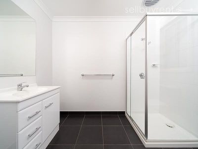 2 VICTORIA CROSS PARADE, Wodonga
