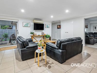 8 Cobbin Cct, Redbank Plains